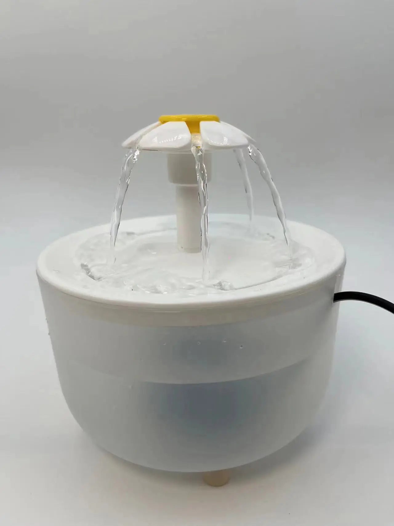 Fontanella per Animali Automatica 1,2L – Silenziosa con Filtro USB
